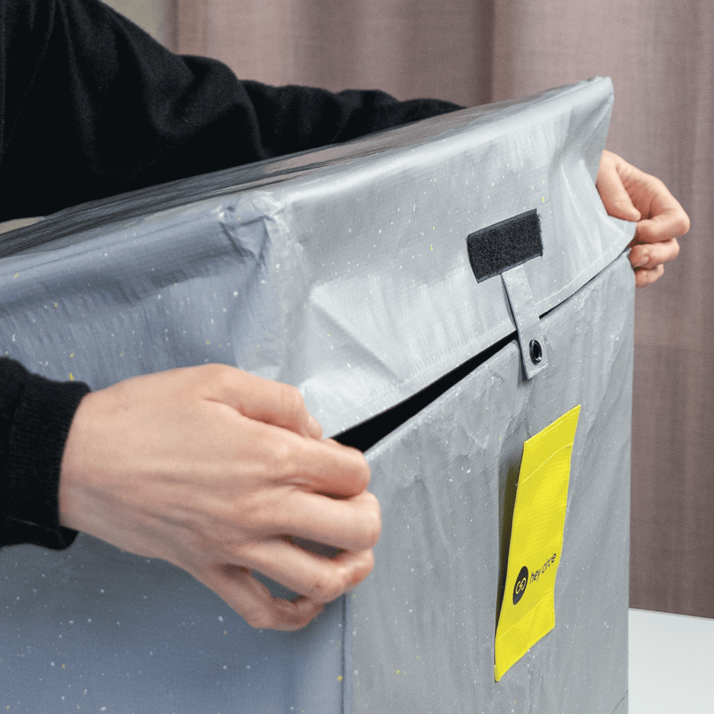 Box L with slip-lid