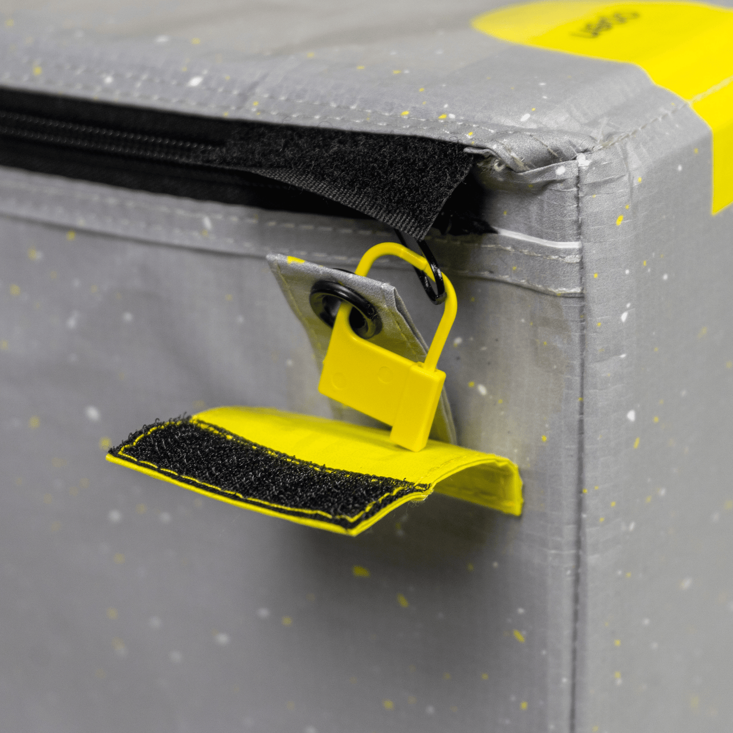 Security Seal for Reusable Boxes and Bags (100 Pieces)